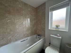 bathroom- click for photo gallery
